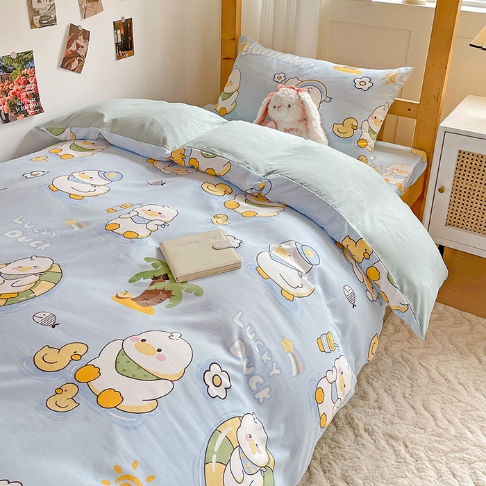 91家纺网 家纺一手货源 找家纺 纽缦家纺 2025新款A类水洗棉学生宿舍三件套上下铺三件套 蓝小鸭