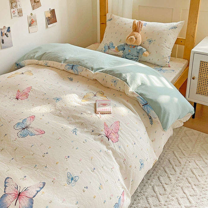 91家纺网 家纺一手货源 找家纺 纽缦家纺 2025新款A类水洗棉学生宿舍三件套上下铺三件套 星蝶物语