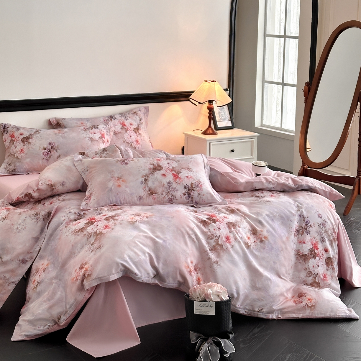 91家纺网 家纺一手货源 找家纺 金鑫汇家纺 2025新款13372全棉纯棉高端数码印花四件套 轻梦花海-粉