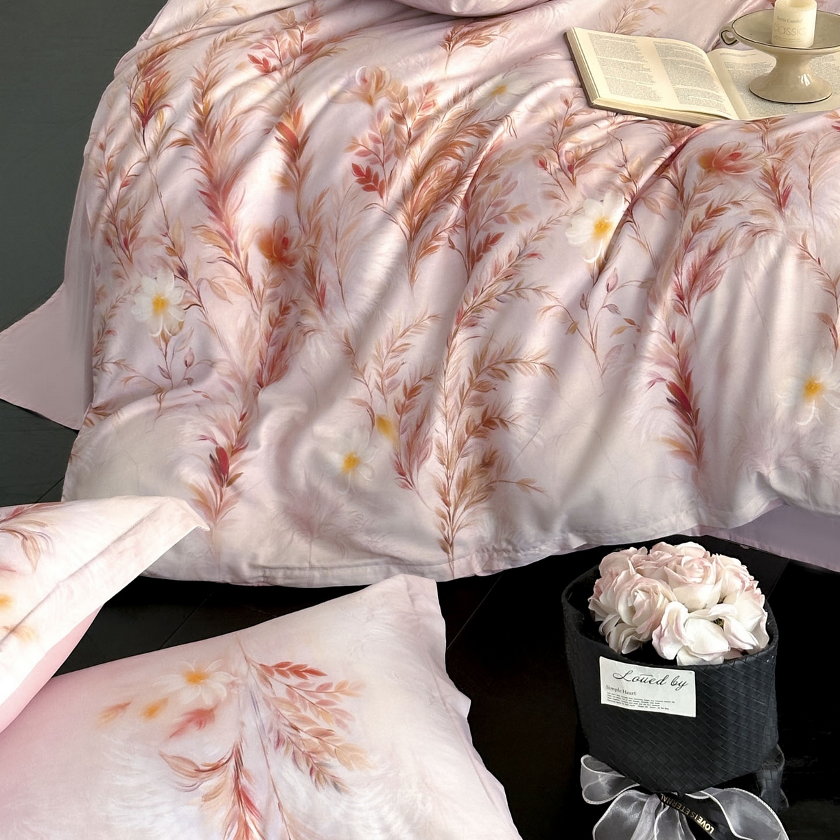 91家纺网 家纺一手货源 找家纺 金鑫汇家纺 2025新款13372全棉纯棉高端数码印花四件套 幽兰生香-粉