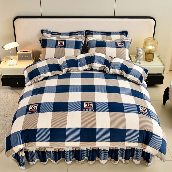 91家纺网 家纺一手货源 找家纺 2025直播爆款印花牛奶绒四件套8斤法莱绒印花四件套蓝大格