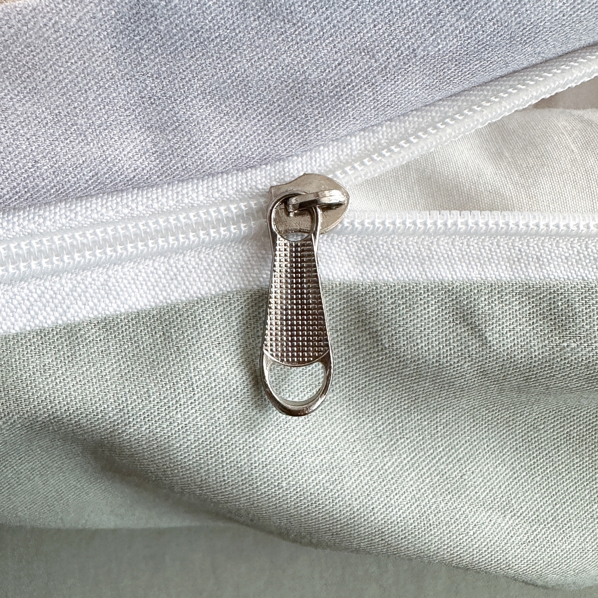 91家纺网 家纺一手货源 找家纺 金鑫汇家纺 2025新款13372全棉纯棉高端数码印花四件套 轻梦花海-蓝