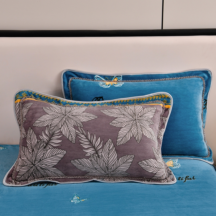 91家纺网 家纺一手货源 找家纺 2025直播爆款印花牛奶绒四件套8斤法莱绒印花四件套 蝴蝶轻舞