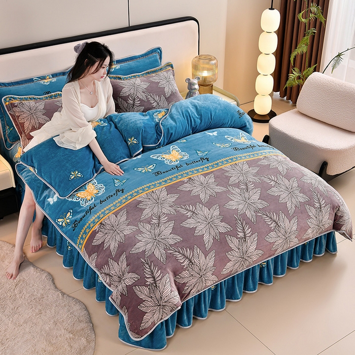 91家纺网 家纺一手货源 找家纺 2025直播爆款印花牛奶绒四件套8斤法莱绒印花四件套 蝴蝶轻舞