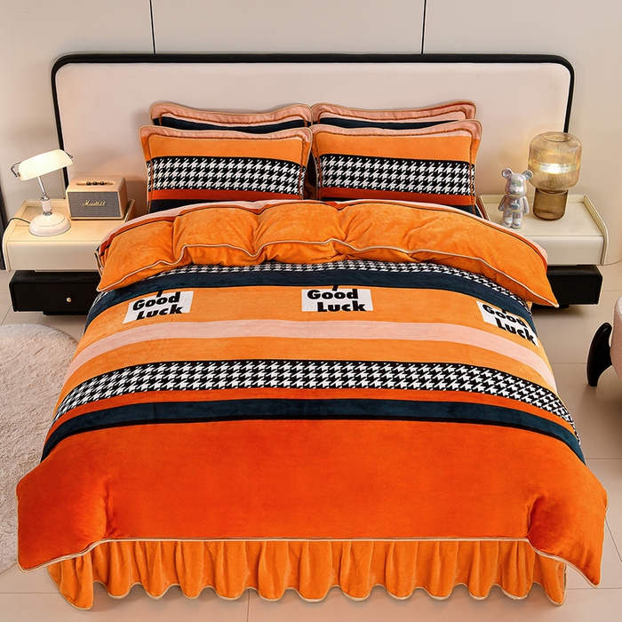 91家纺网 家纺一手货源 找家纺 2025直播爆款印花牛奶绒四件套8斤法莱绒印花四件套 青春时光