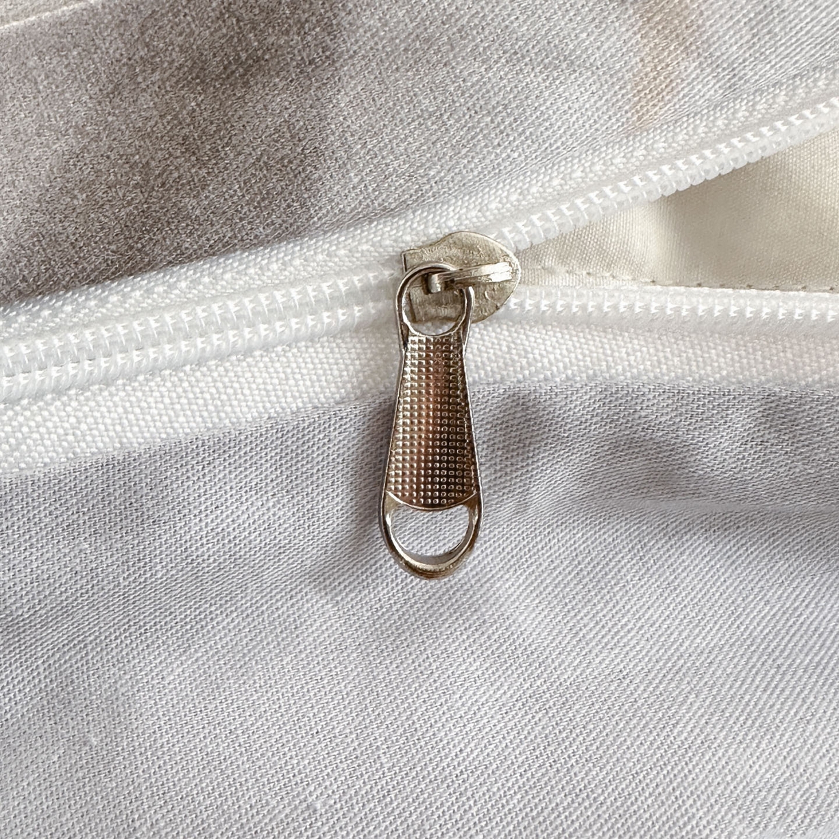 91家纺网 家纺一手货源 找家纺 金鑫汇家纺 2025新款13772全棉纯棉高端数码印花单被套 被套单件 木槿-灰