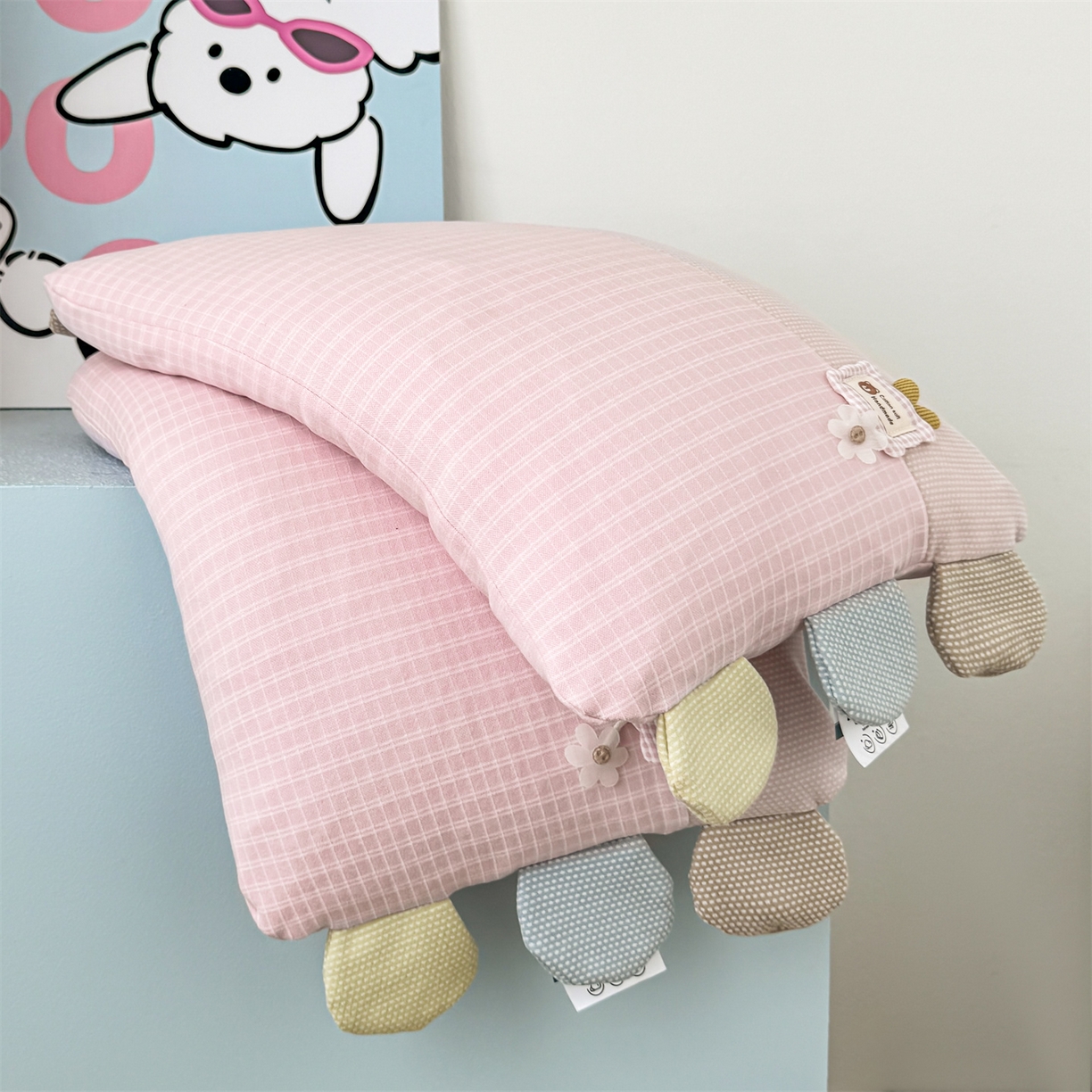 91家纺网 家纺一手货源 找家纺 （总）麦肯锡 2025新款暖绒礼物熊安抚儿童荞麦枕 枕头枕芯