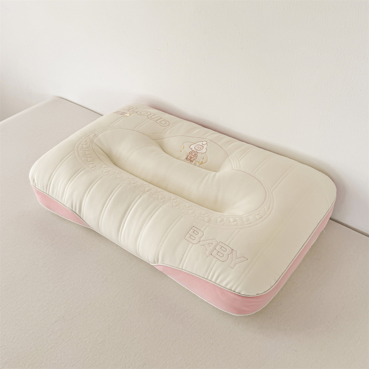 91家纺网 家纺一手货源 找家纺 （总）麦肯锡 2025新款云宝释压倍暖枕 枕头枕芯