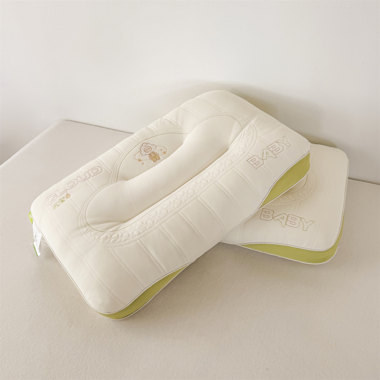 91家纺网 家纺一手货源 找家纺 麦肯锡 2025新款云宝释压倍暖枕 枕头枕芯 嫩黄色