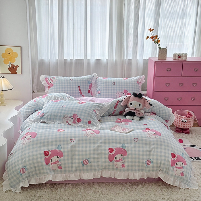 91家纺网 家纺一手货源 找家纺 玉元坊2025新款三丽鸥系列 全棉床单纯棉床裙三四件套  乖乖美乐蒂-白花边款