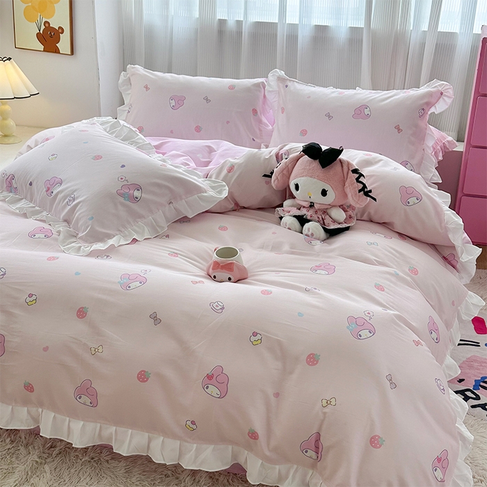 91家纺网 家纺一手货源 找家纺 玉元坊2025新款三丽鸥系列 全棉床单纯棉床裙三四件套 可可美乐蒂-白花边款