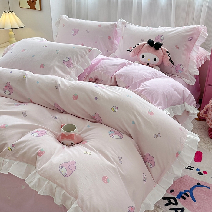 91家纺网 家纺一手货源 找家纺 玉元坊2025新款三丽鸥系列 全棉床单纯棉床裙三四件套 可可美乐蒂-白花边款