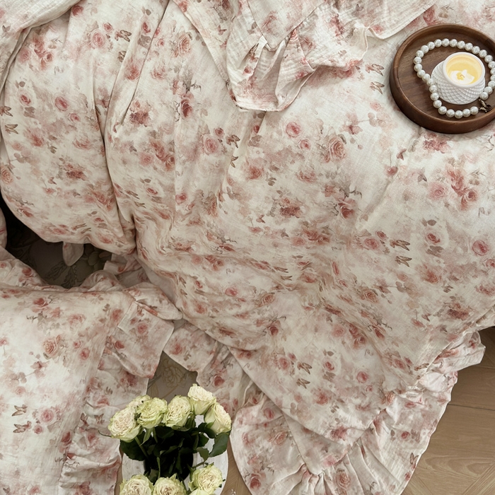 91家纺网 家纺一手货源 找家纺 木楌家居2025新款法式油画风全棉双层皱皱纱四件套 香蜜桃桃