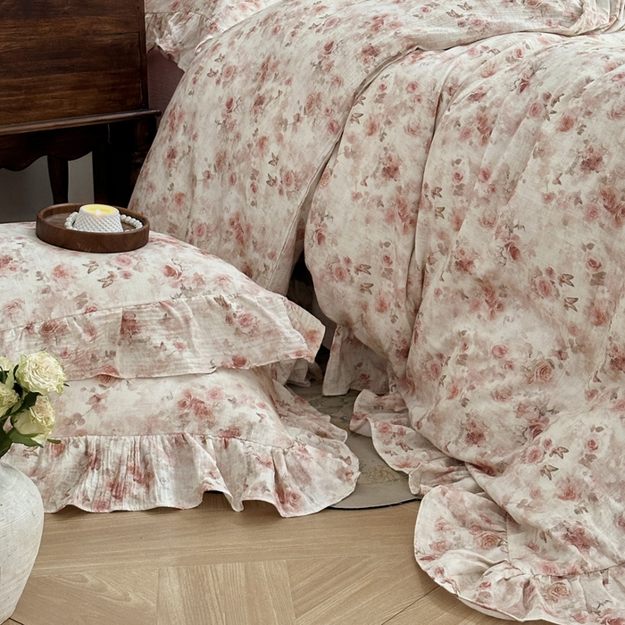 91家纺网 家纺一手货源 找家纺 木楌家居2025新款法式油画风全棉双层皱皱纱四件套 香蜜桃桃