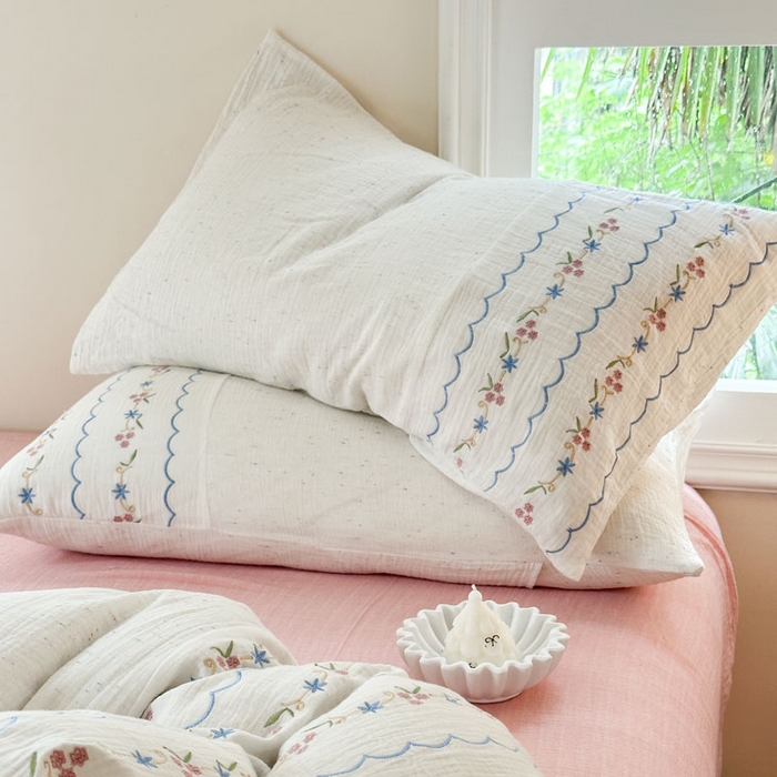 91家纺网 家纺一手货源 找家纺 木楌家居2025新款全棉彩点皱皱纱绣花四件套 星柠微糖