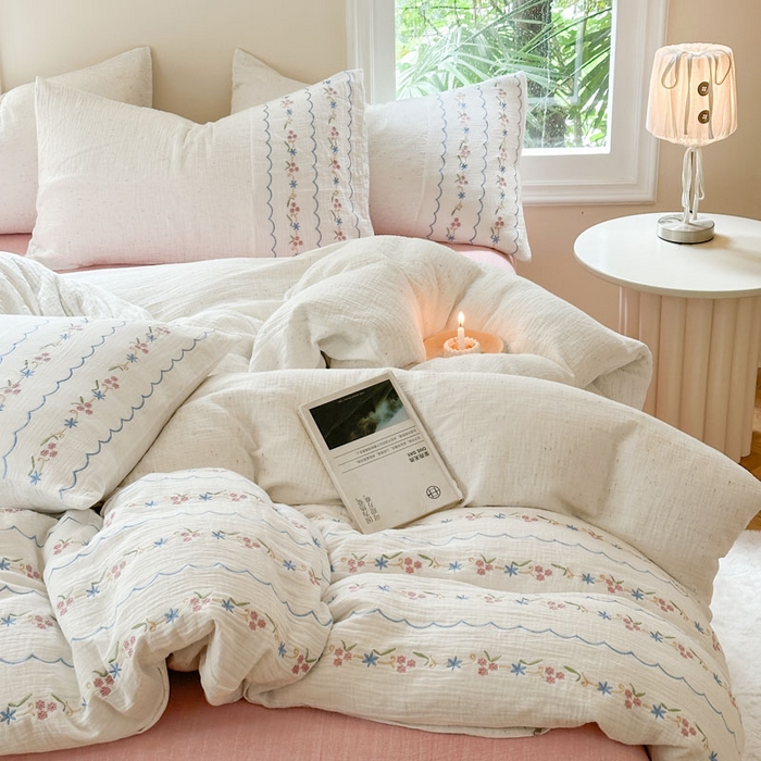 91家纺网 家纺一手货源 找家纺 木楌家居2025新款全棉彩点皱皱纱绣花四件套 星柠微糖