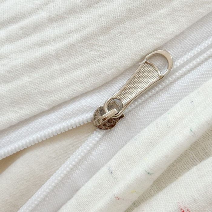 91家纺网 家纺一手货源 找家纺 木楌家居2025新款全棉彩点皱皱纱绣花四件套 星柠微糖