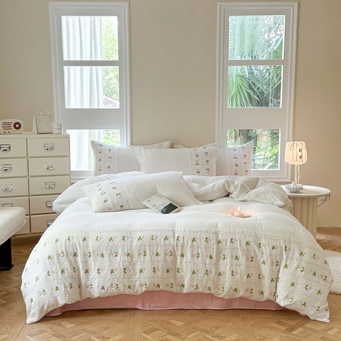 91家纺网 家纺一手货源 找家纺 木楌家居2025新款全棉彩点皱皱纱绣花四件套 樱草日记