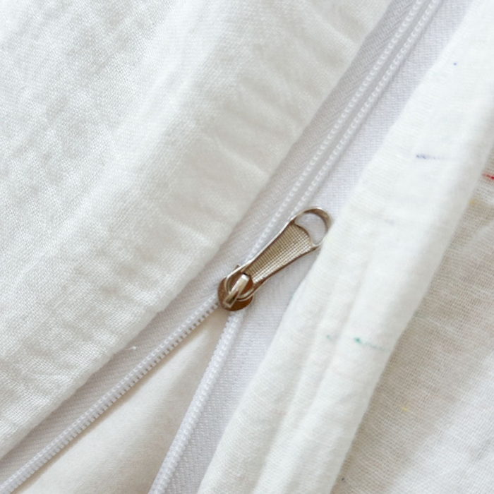 91家纺网 家纺一手货源 找家纺 木楌家居2025新款全棉彩点皱皱纱绣花四件套 织梦星河