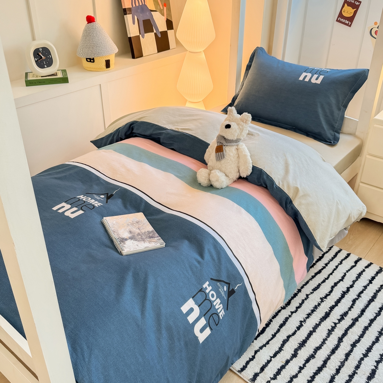 91家纺网 家纺一手货源 找家纺 优姿家纺 2025新款A类13372全棉纯棉学生宿舍三件套上下铺三件套 弗尔曼