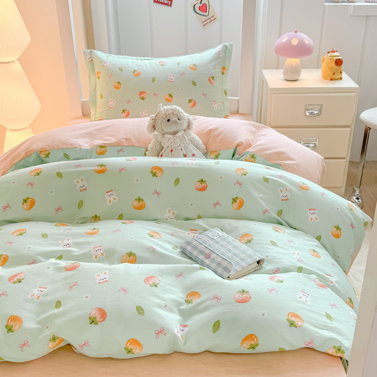 91家纺网 家纺一手货源 找家纺 优姿家纺 2025新款A类13372全棉纯棉学生宿舍三件套上下铺三件套 果觅兔