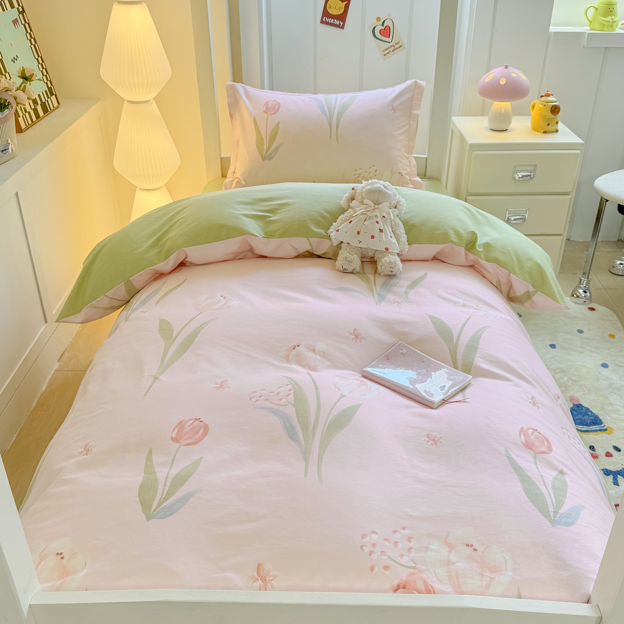 91家纺网 家纺一手货源 找家纺 优姿家纺 2025新款A类13372全棉纯棉学生宿舍三件套上下铺三件套 花町物语