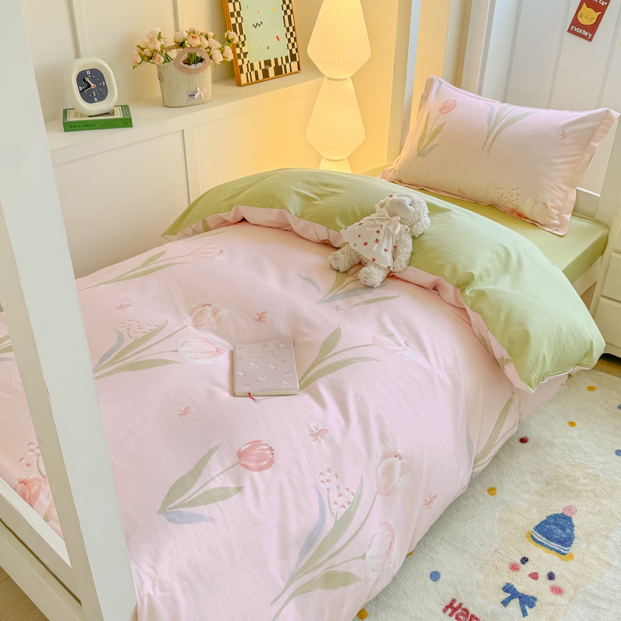 91家纺网 家纺一手货源 找家纺 优姿家纺 2025新款A类13372全棉纯棉学生宿舍三件套上下铺三件套 花町物语