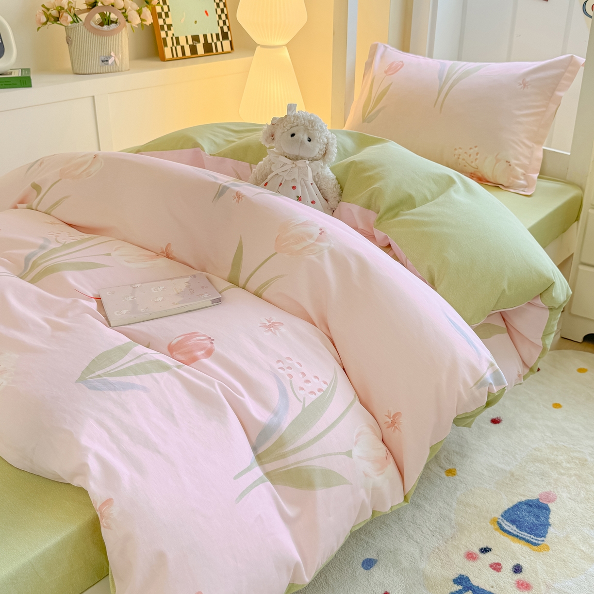 91家纺网 家纺一手货源 找家纺 优姿家纺 2025新款A类13372全棉纯棉学生宿舍三件套上下铺三件套 花町物语