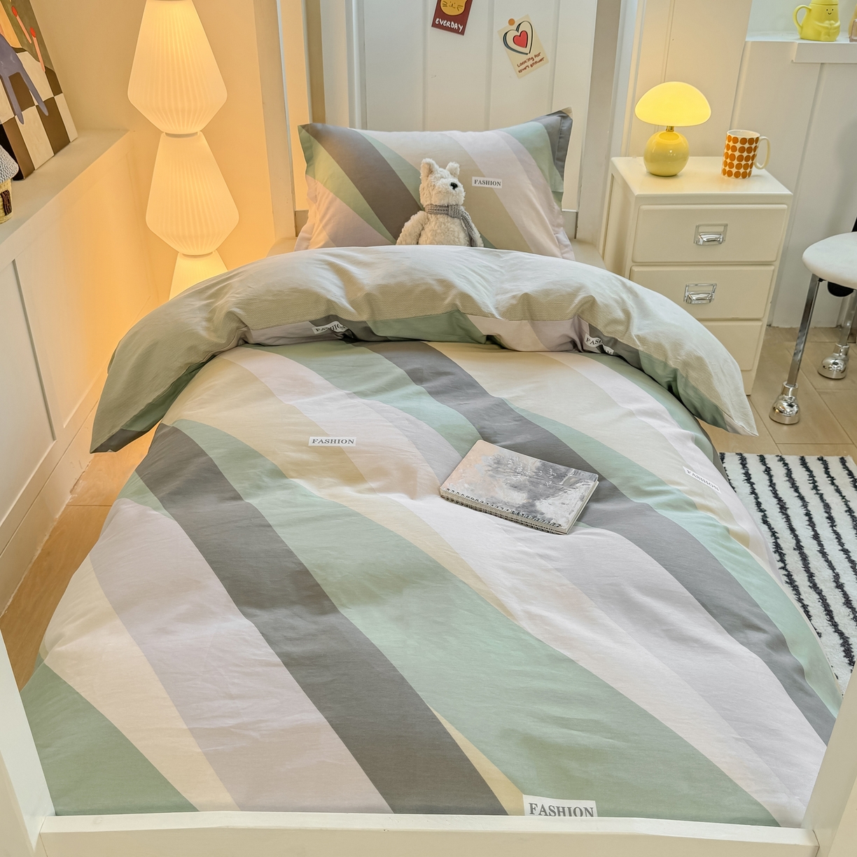 91家纺网 家纺一手货源 找家纺 优姿家纺 2025新款A类13372全棉纯棉学生宿舍三件套上下铺三件套 卡萨诺