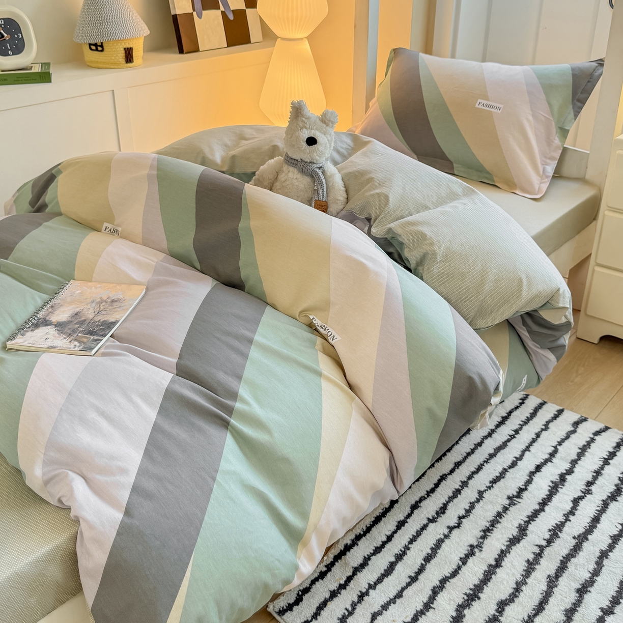 91家纺网 家纺一手货源 找家纺 优姿家纺 2025新款A类13372全棉纯棉学生宿舍三件套上下铺三件套 卡萨诺