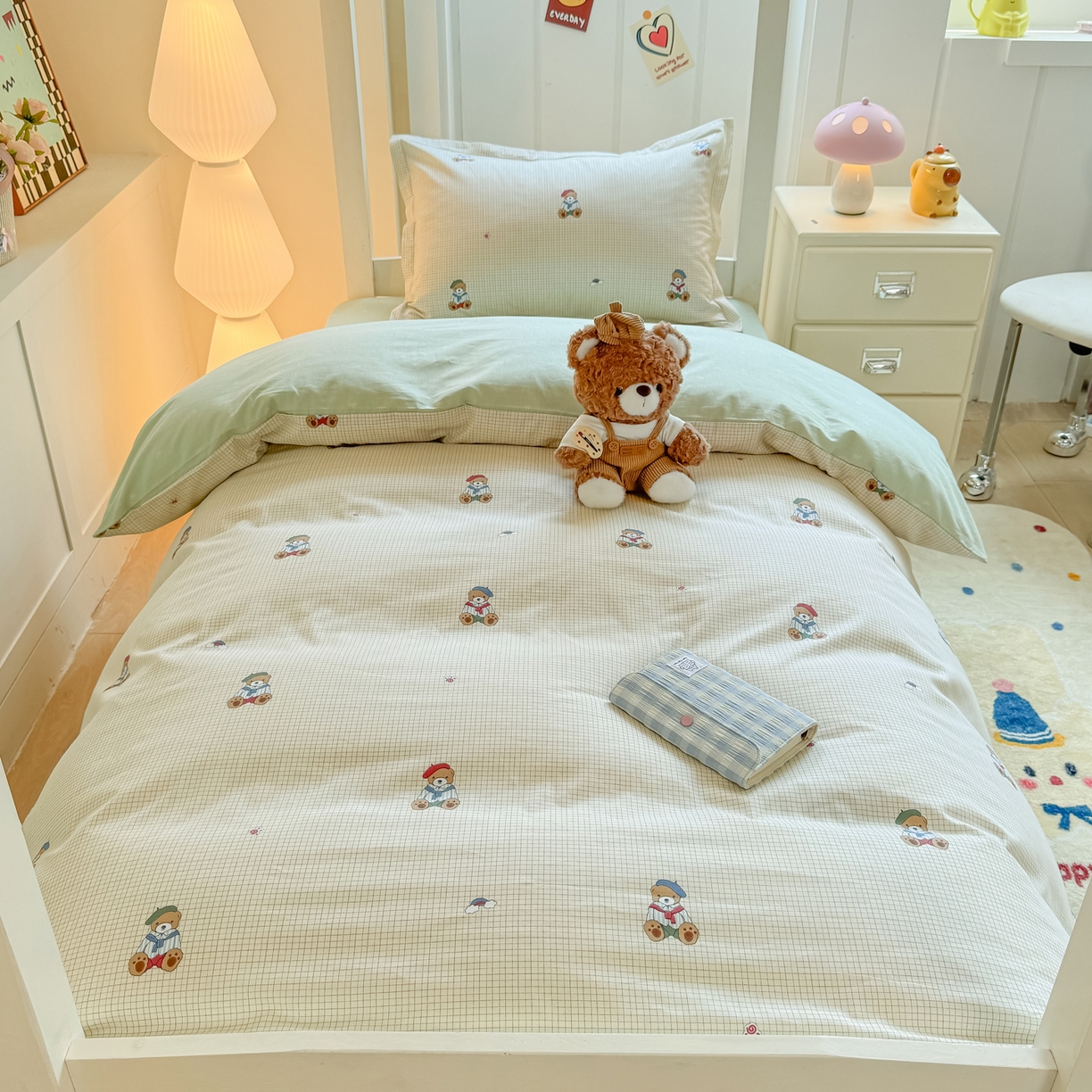 91家纺网 家纺一手货源 找家纺 优姿家纺 2025新款A类13372全棉纯棉学生宿舍三件套上下铺三件套 克利小熊