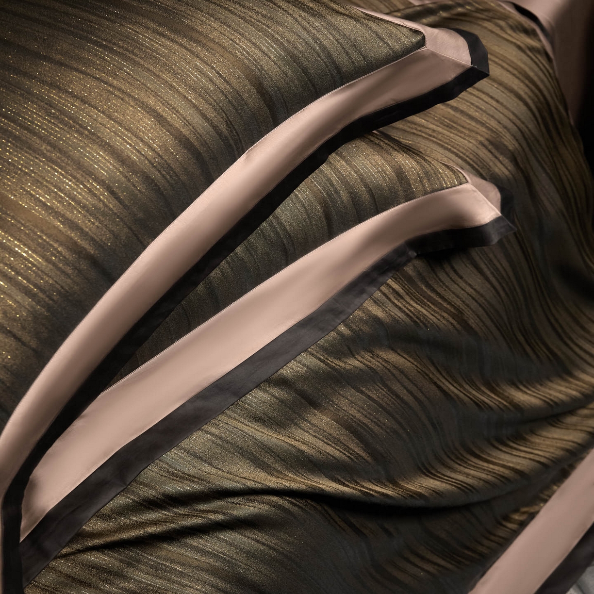 91家纺网 家纺一手货源 找家纺 （总）鑫豪家纺2025新款高精密色织提花双股全棉四件套-夜曲