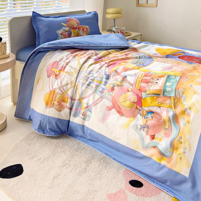 91家纺网 家纺一手货源 找家纺 梵赫 2025新款A类儿童数码卡通亲肤幼儿园套件三件套-星梦 摩天轮-蓝