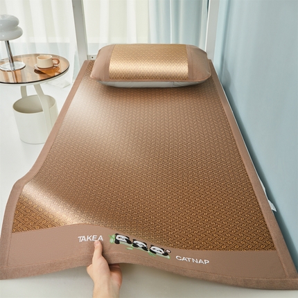 绒艺席业 2025新款学生宿舍凉感藤席 萌萌熊猫-格纹