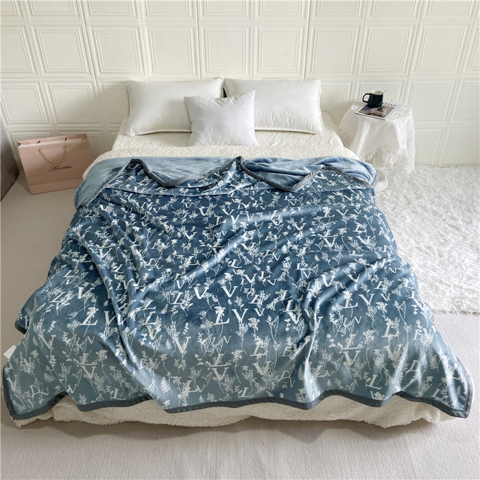 91家纺网 家纺一手货源 找家纺 卡奥2025AB版云貂绒毛毯直播爆款法莱绒休闲盖毯沙发毯午睡毯空调毯子 蓝雾