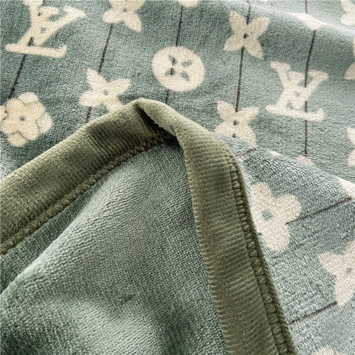 91家纺网 家纺一手货源 找家纺 卡奥2025AB版云貂绒毛毯直播爆款法莱绒休闲盖毯沙发毯午睡毯空调毯子 幻想