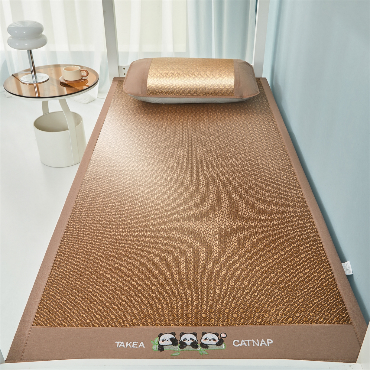 91家纺网 家纺一手货源 找家纺 绒艺席业 2025新款学生宿舍凉感藤席 萌萌熊猫-格纹