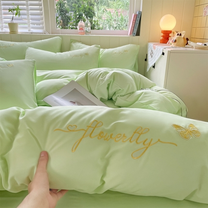 91家纺网 家纺一手货源 找家纺 （总）义博家纺 2025新款A类云朵刺绣四件套-蝴蝶