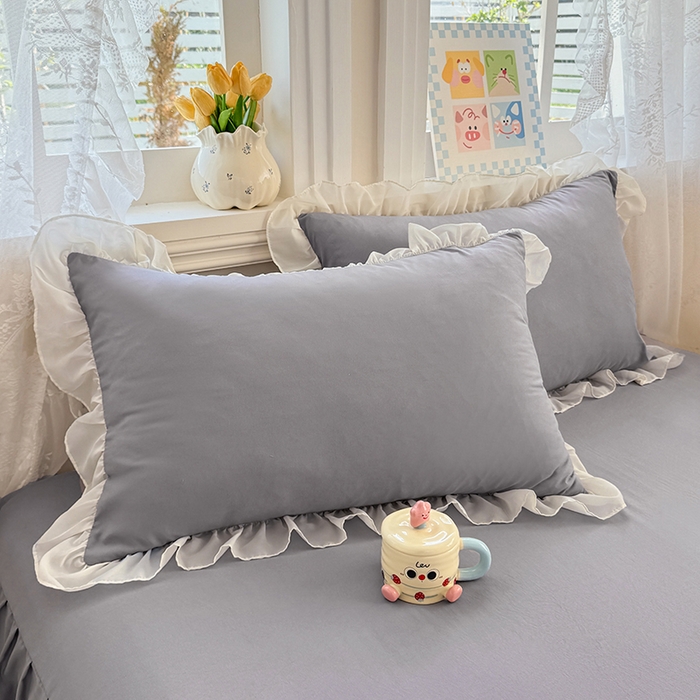 91家纺网 家纺一手货源 找家纺 博弈家纺 2025新款小清新温柔公主风加厚水洗棉床裙床上四件套 花边纯色—奶灰