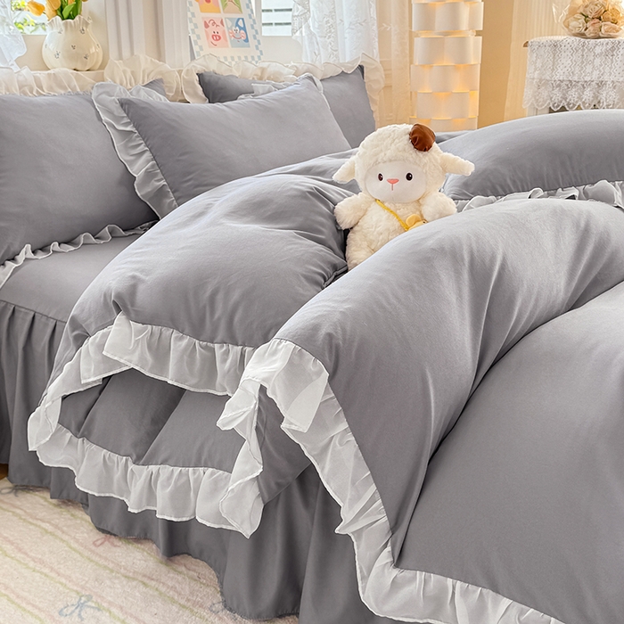 91家纺网 家纺一手货源 找家纺 博弈家纺 2025新款小清新温柔公主风加厚水洗棉床裙床上四件套 花边纯色—奶灰