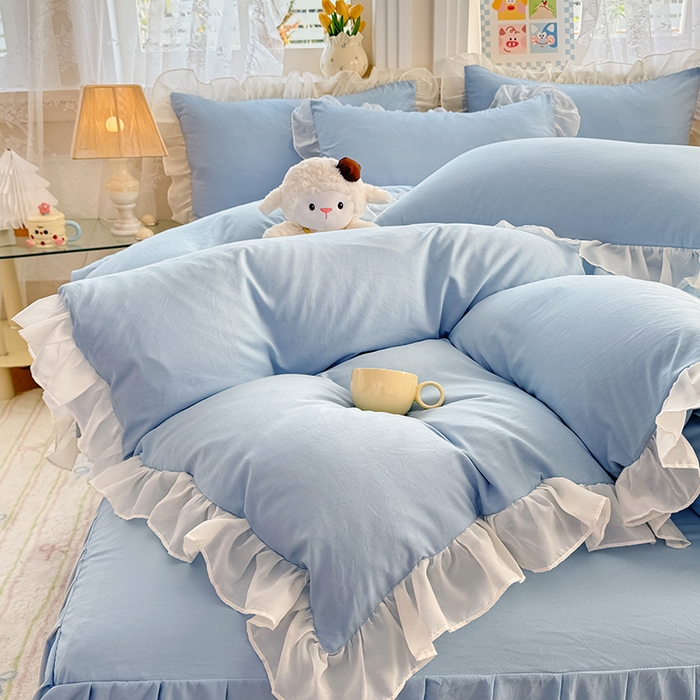 91家纺网 家纺一手货源 找家纺 博弈家纺 2025新款小清新温柔公主风加厚水洗棉床裙床上四件套 花边纯色—奶蓝