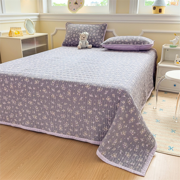 91家纺网 家纺一手货源 找家纺 芯元素 2025新款木棉绉绉纱双面可用床盖 花季