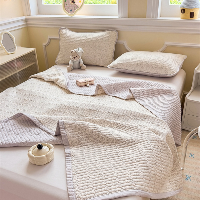 91家纺网 家纺一手货源 找家纺 芯元素 2025新款木棉绉绉纱双面可用床盖 梦境-灰