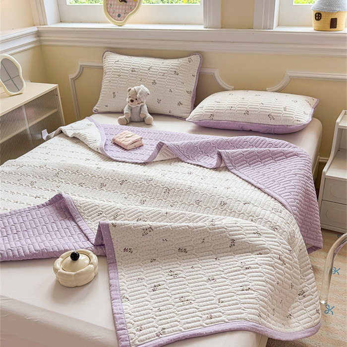 91家纺网 家纺一手货源 找家纺 芯元素 2025新款木棉绉绉纱双面可用床盖 紫恋