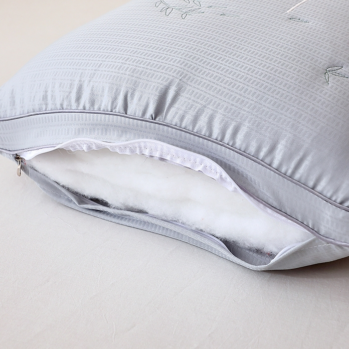 91家纺网 家纺一手货源 找家纺 怡薇格枕芯2025新款熊猫刺绣亲肤护颈枕头枕芯 立体高枕灰色