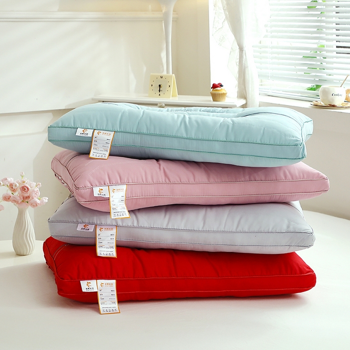 91家纺网 家纺一手货源 找家纺 怡薇格枕芯2025新款云柔刺绣大豆亲肤护颈枕头枕芯 灰色一只