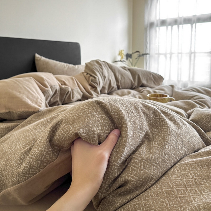 91家纺网 家纺一手货源 找家纺 ab家纺 2025新款全棉纯棉提花四件套-款式二 米卡格-浅咖