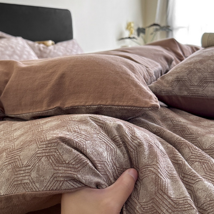 91家纺网 家纺一手货源 找家纺 ab家纺 2025新款全棉纯棉提花四件套-款式二 异想空间-红咖