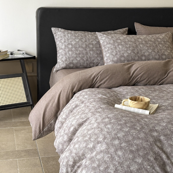 91家纺网 家纺一手货源 找家纺 ab家纺 2025新款全棉纯棉提花四件套-款式二 异想空间-深咖