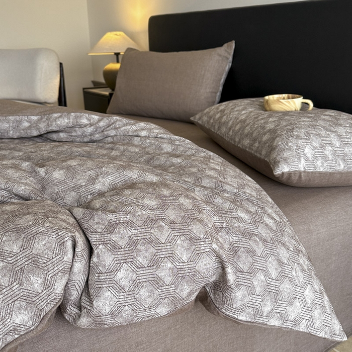 91家纺网 家纺一手货源 找家纺 ab家纺 2025新款全棉纯棉提花四件套-款式二 异想空间-深咖